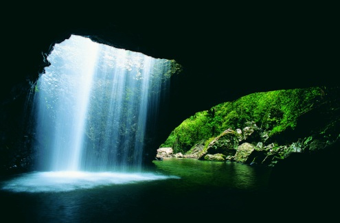 Natural Bridge, Gold Coast, Queensland; photograph: Peter Lik