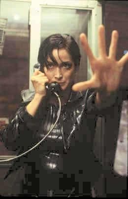 Movie Still, Carrie-Anne Moss in The Matrix, Festivale Film Review; matrix1.jpg - 12979 Bytes