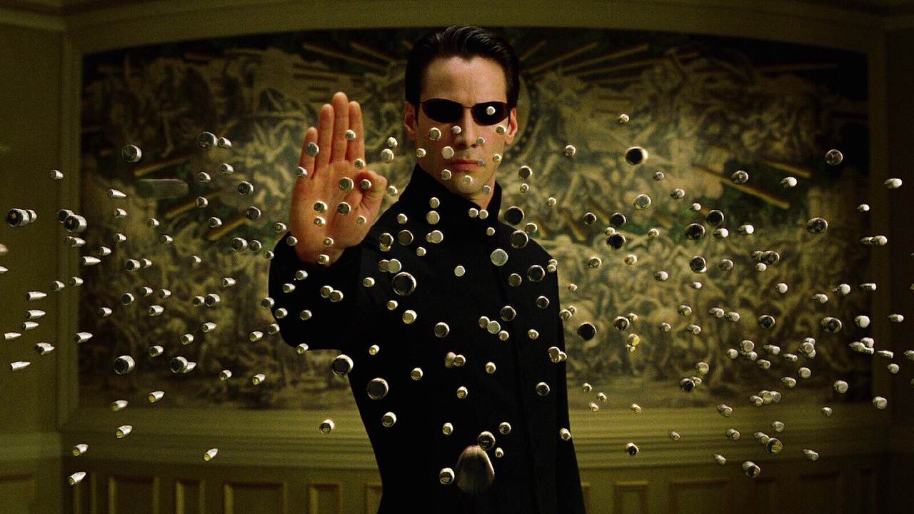 Keanu Reeves in MATRIX RELOADED, Festivale film review;1280x720