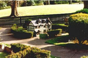 Model Tudor Village, Fitzroy Gardens, Melbourne, Victoria, Australia, Photographs: Ali Kayn (c) 1996