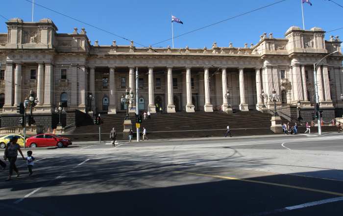 Parlaiment House; 700x441